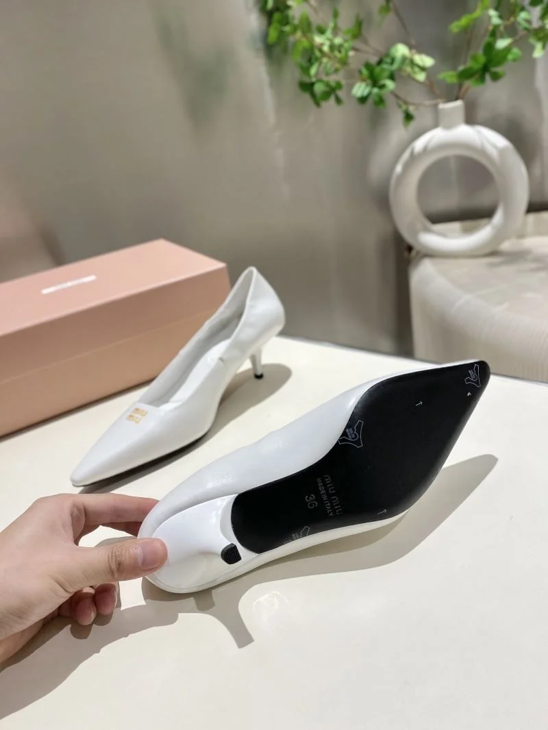 WaterResistant Miu Miu Shoes 11566