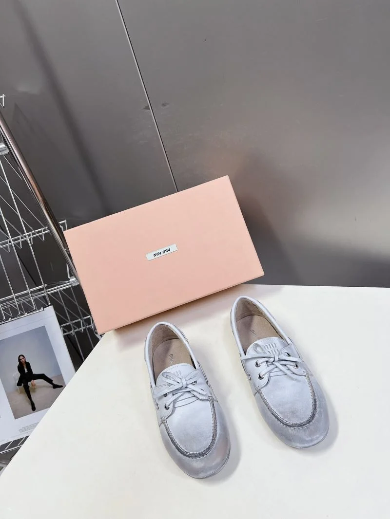 Minimalist Miu Miu Shoes 9490