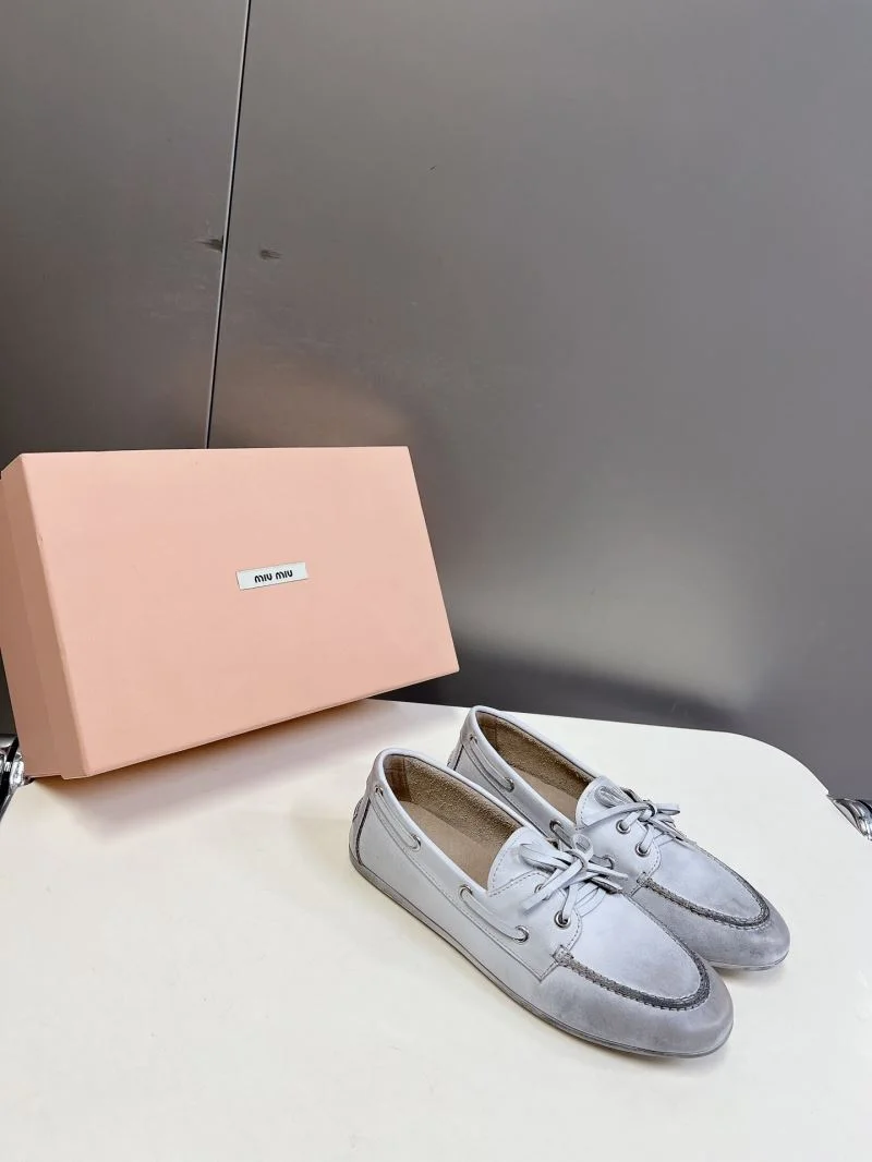 Minimalist Miu Miu Shoes 9490