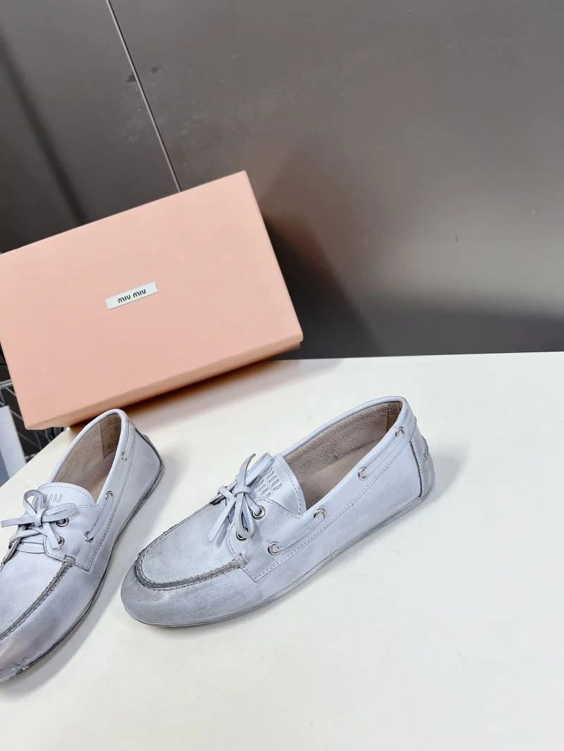 Minimalist Miu Miu Shoes 9490