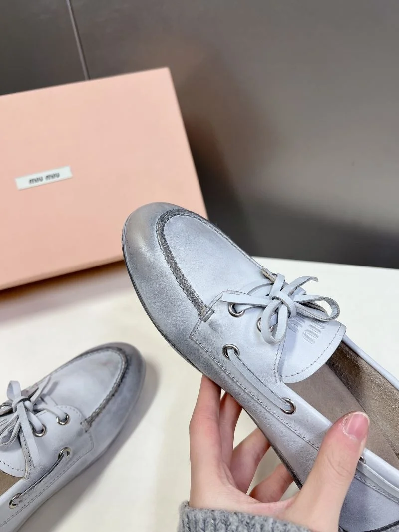 Minimalist Miu Miu Shoes 9490