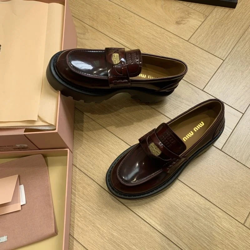 Stylish Miu Miu Shoes 9476