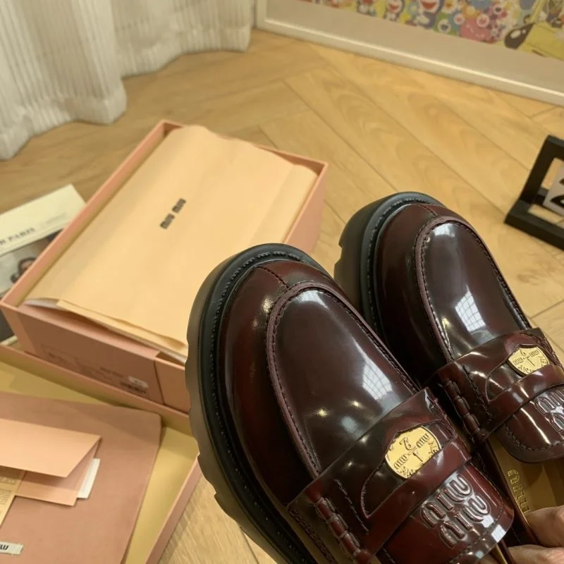 Stylish Miu Miu Shoes 9476