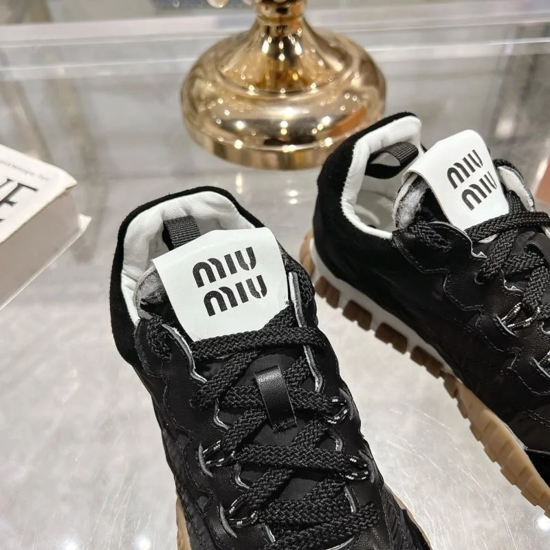 Miu Miu Shoes Lightweight 9451