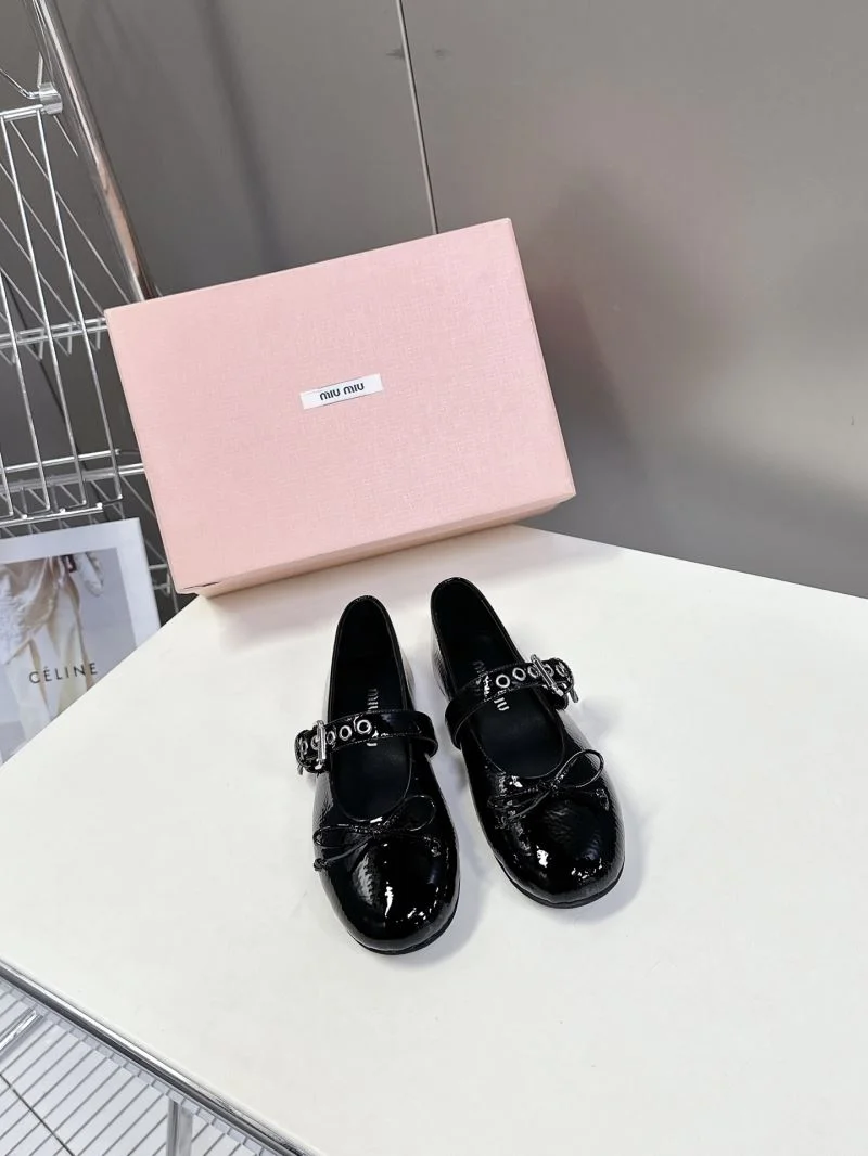 Versatile Miu Miu Shoes 9468