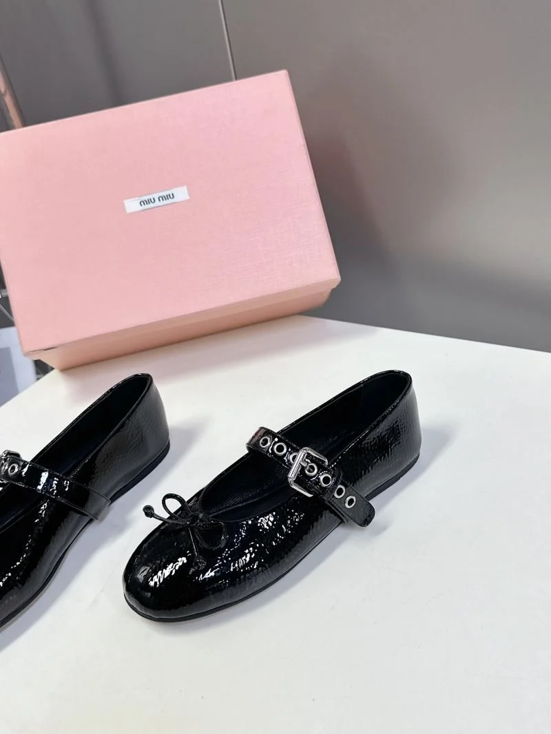 Versatile Miu Miu Shoes 9468