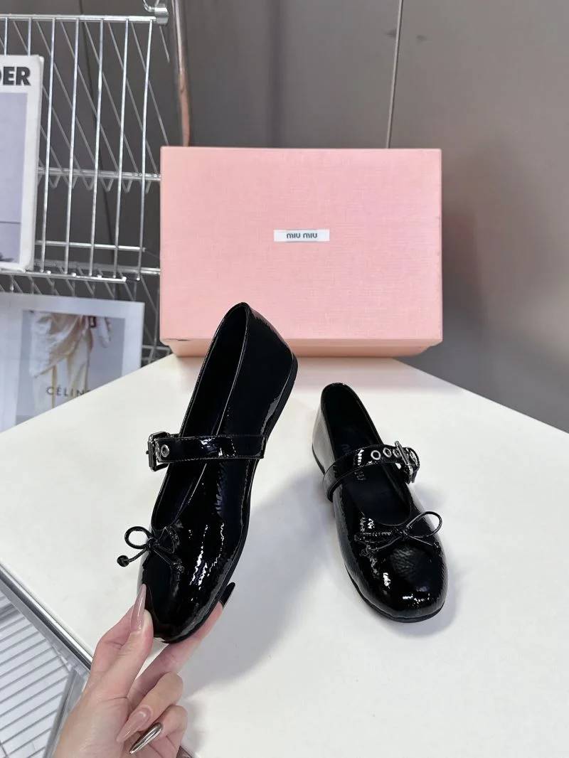 Versatile Miu Miu Shoes 9468