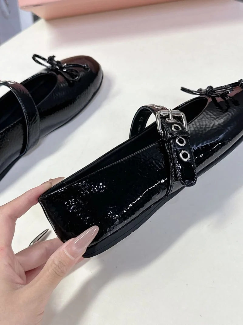 Versatile Miu Miu Shoes 9468