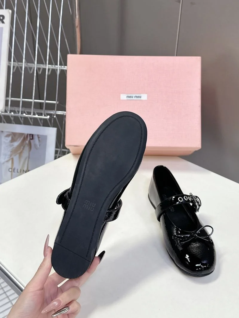 Versatile Miu Miu Shoes 9468