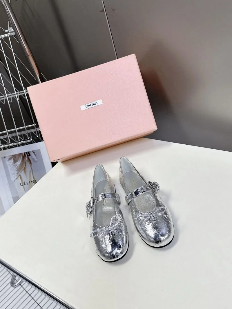 Miu Miu Shoes Supportive 9505