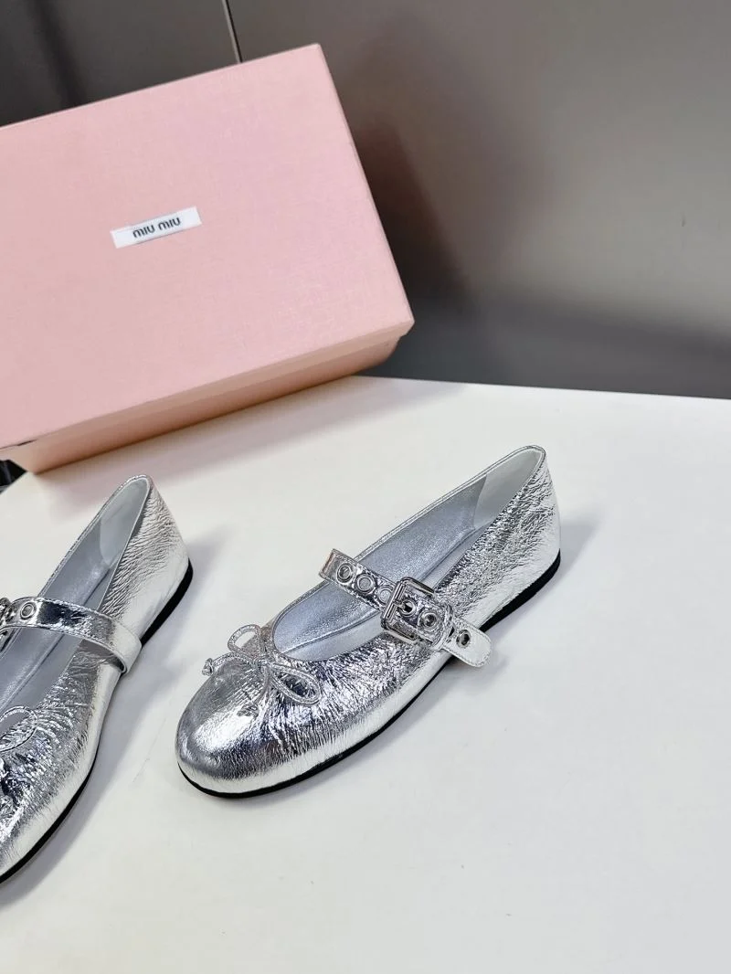 Miu Miu Shoes Supportive 9505