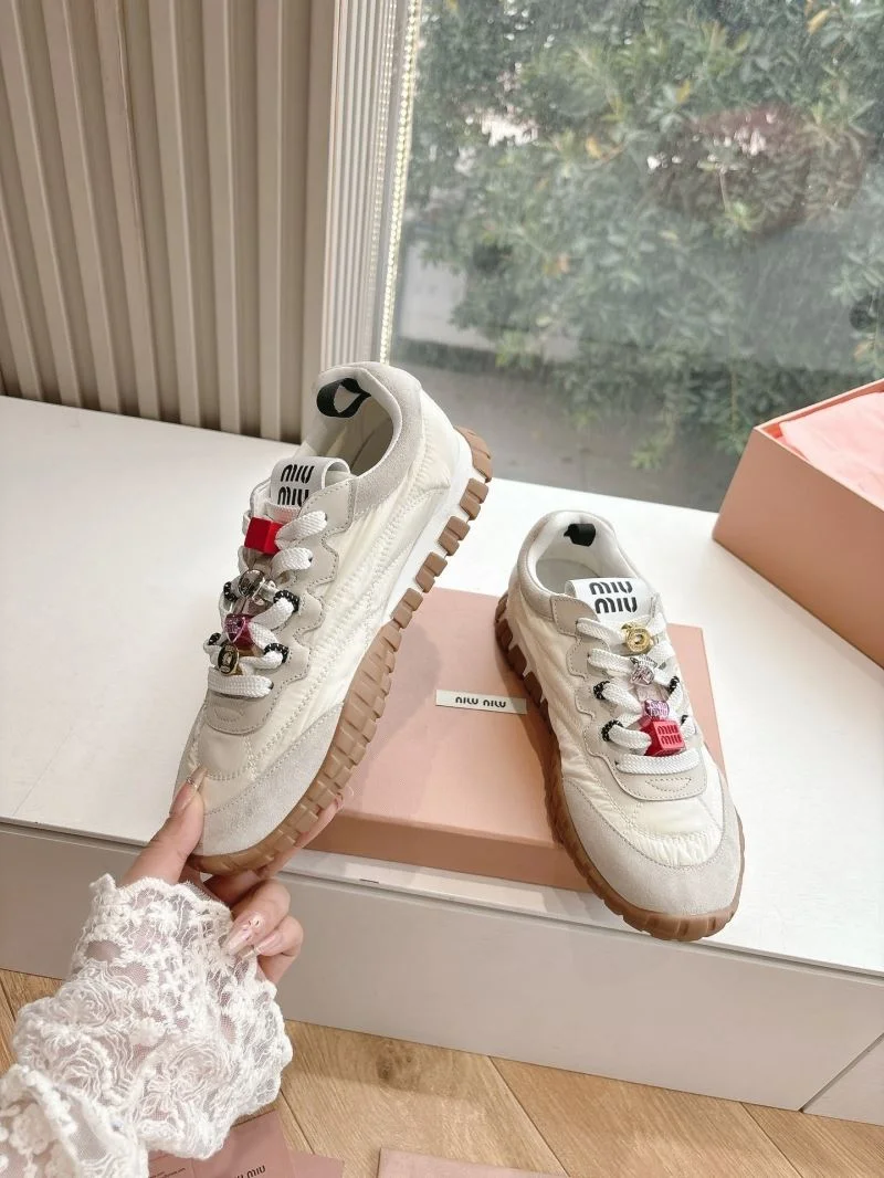 Trendsetting Miu Miu Shoes 9428