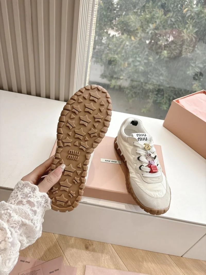 Trendsetting Miu Miu Shoes 9428
