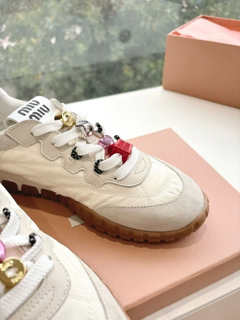 Trendsetting Miu Miu Shoes 9428