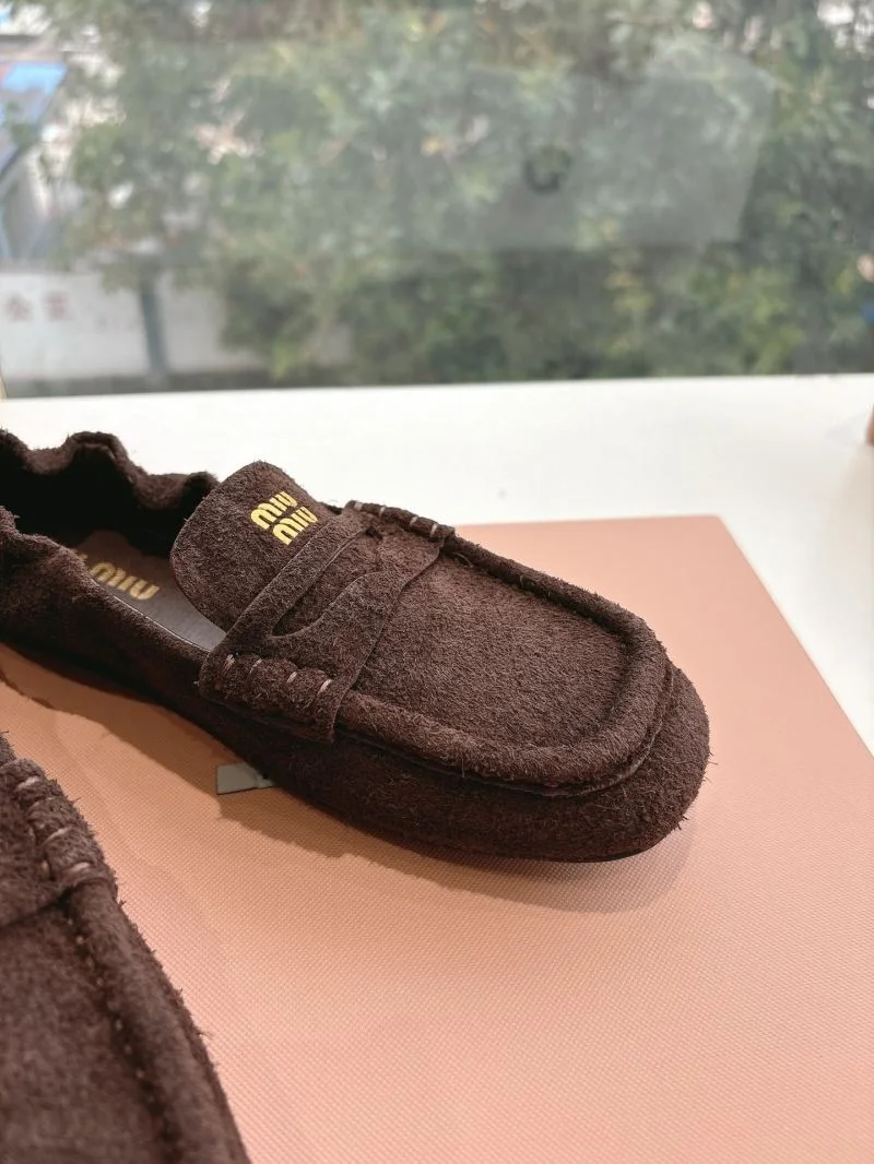 Miu Miu Shoes Sleek 9416