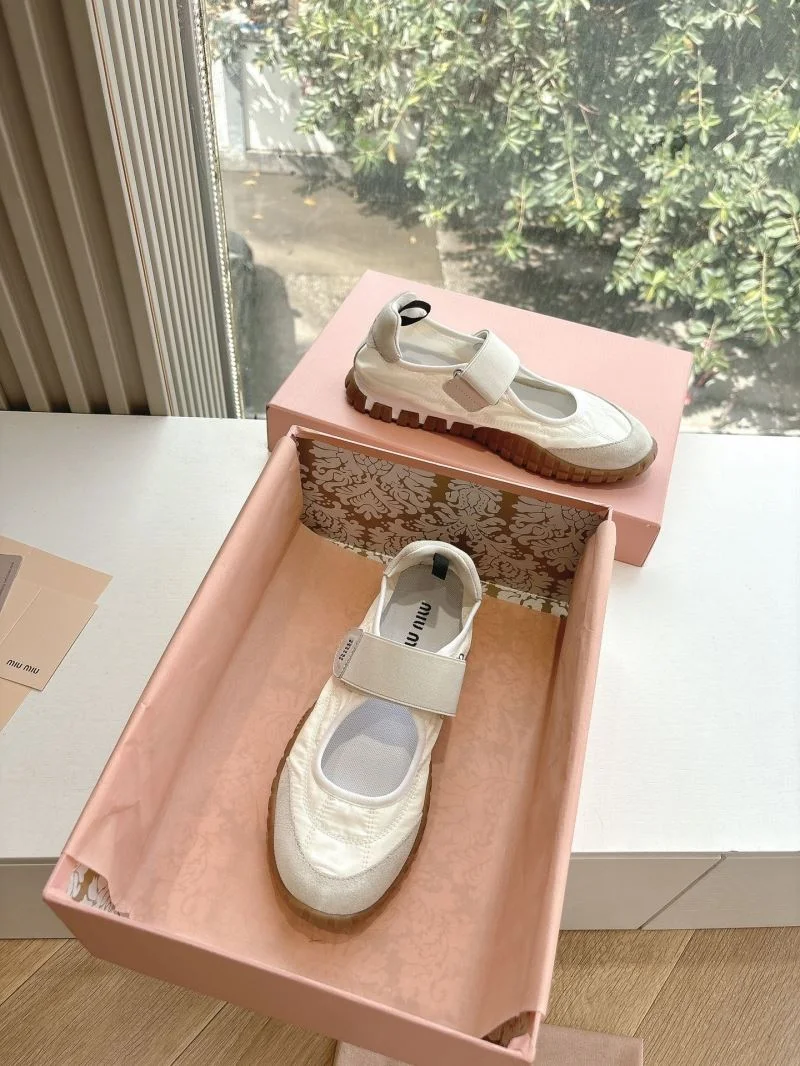 Miu Miu Shoes Durable 9401