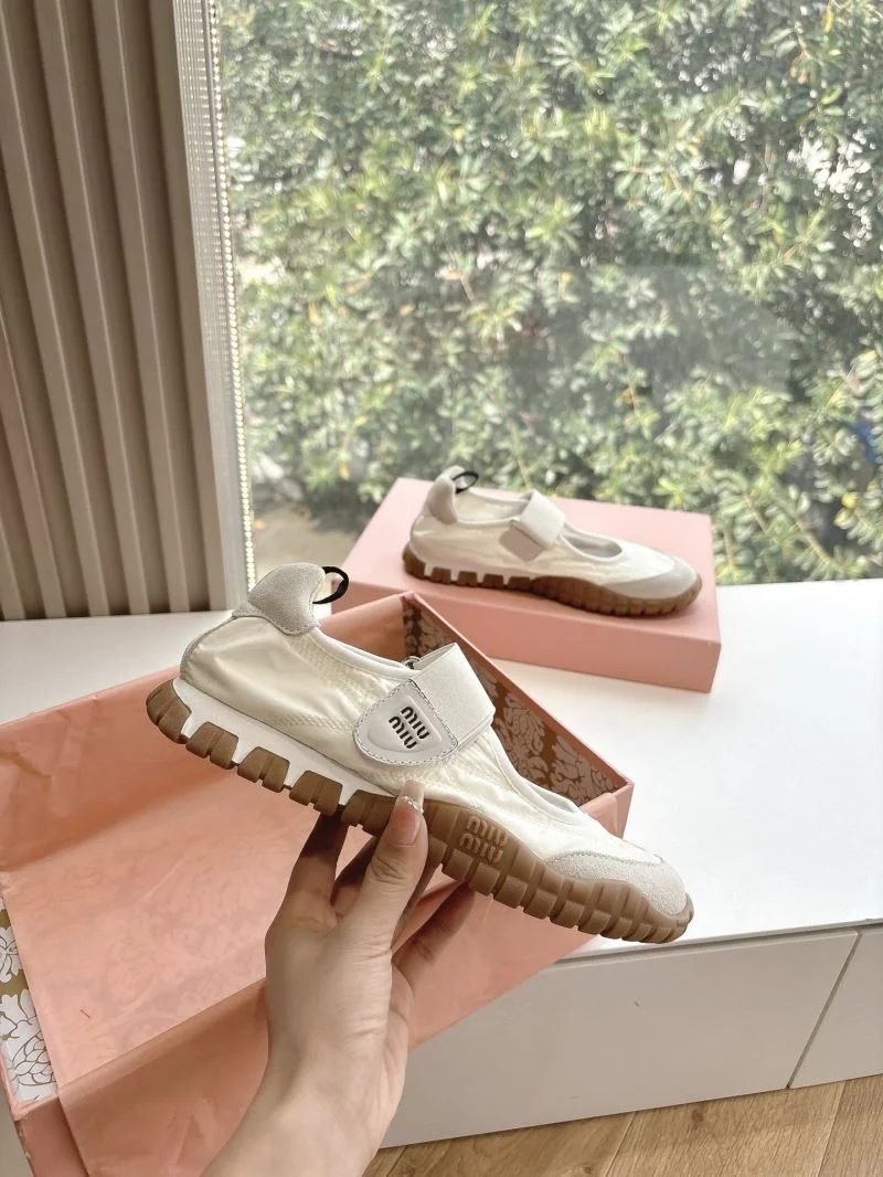 Miu Miu Shoes Durable 9401