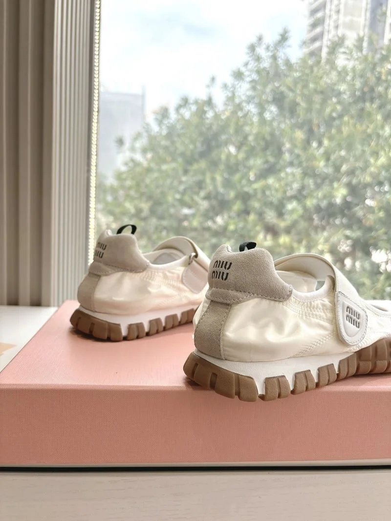 Miu Miu Shoes Durable 9401