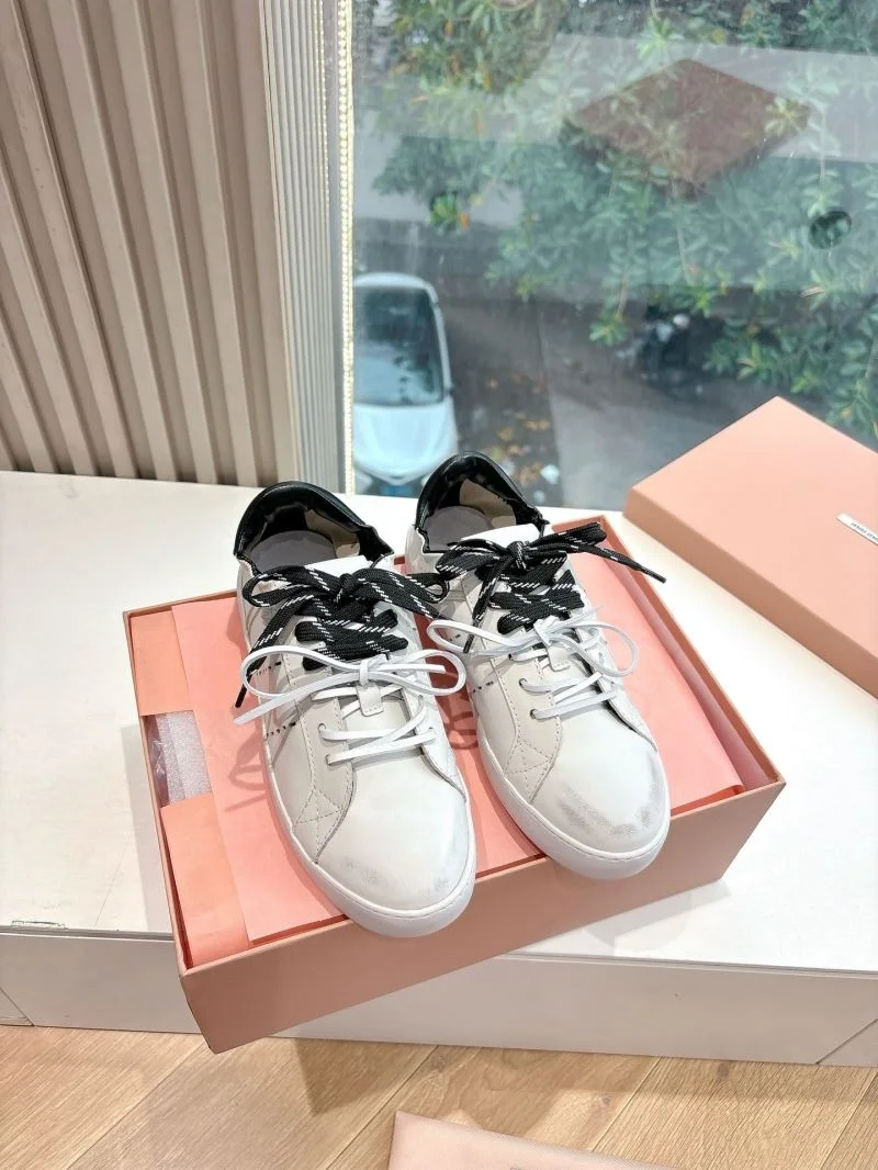 Comfortable Miu Miu Shoes 9412