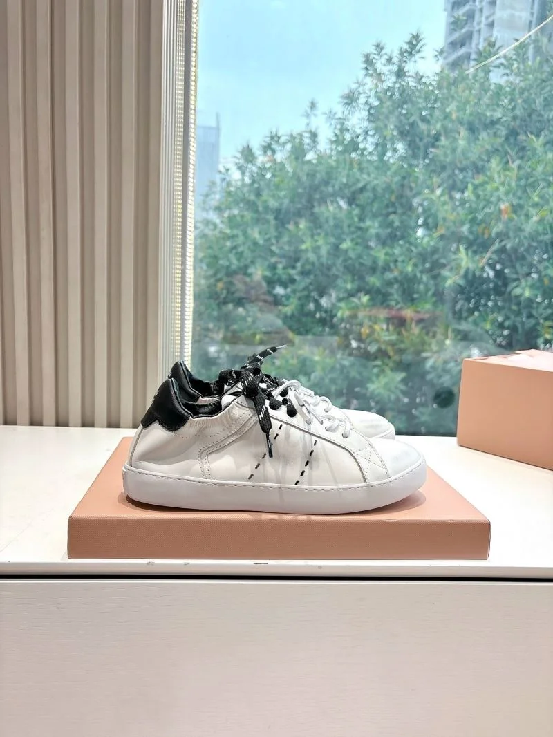 Comfortable Miu Miu Shoes 9412