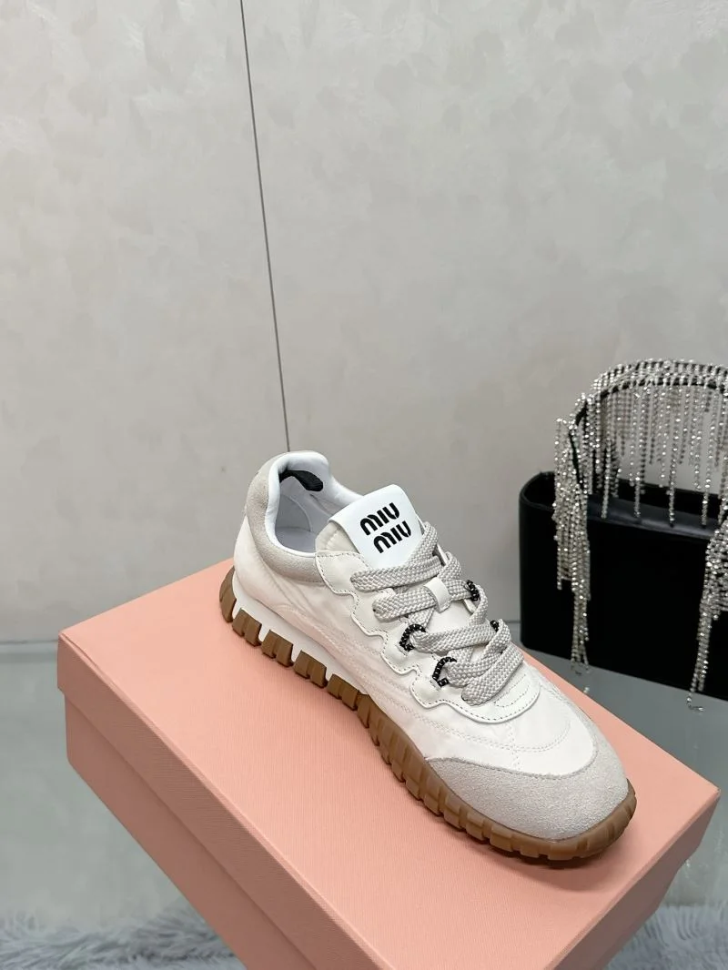 Effortless Miu Miu Shoes 9408