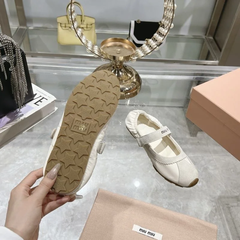Miu Miu Shoes Elegant 9387