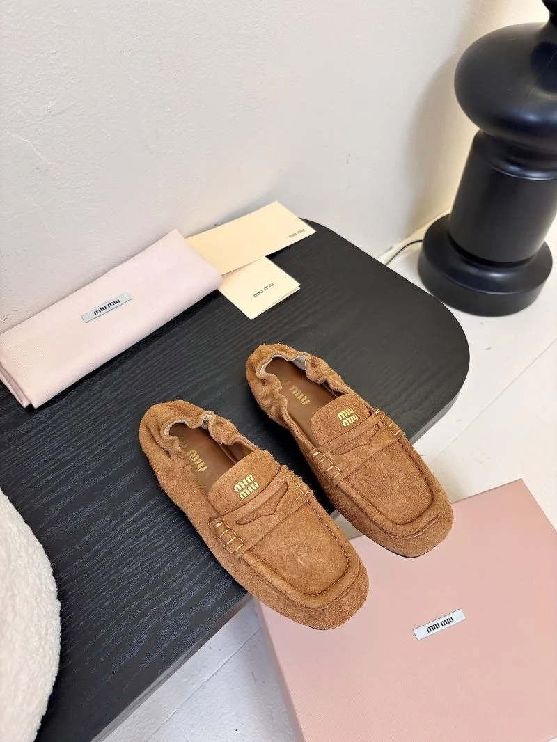 Miu Miu Shoes Lightweight 9398