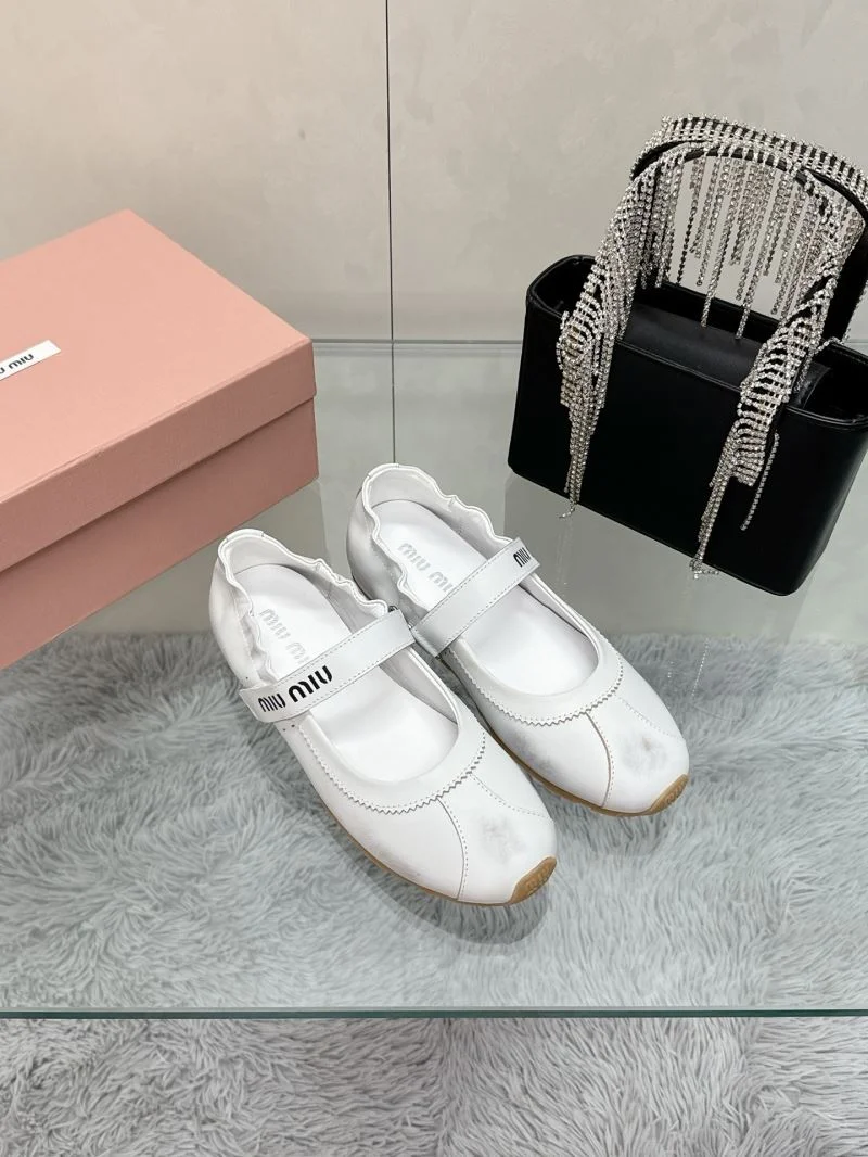 Miu Miu Shoes Sophisticated 9382