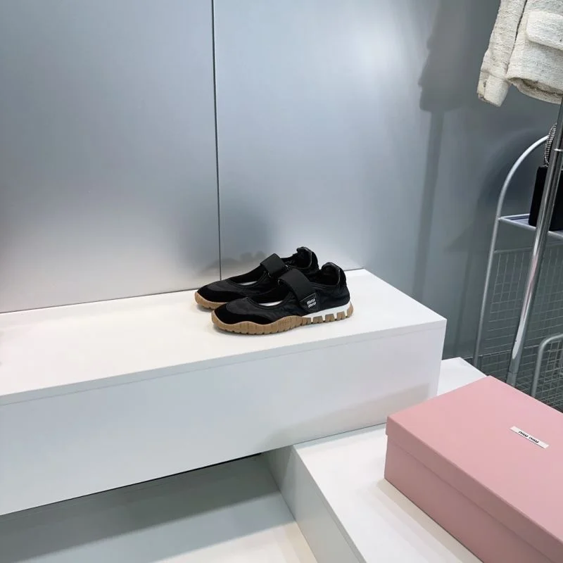 Fashionable Miu Miu Shoes 9380
