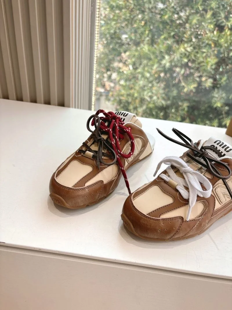 Trendsetting Miu Miu Shoes 9335