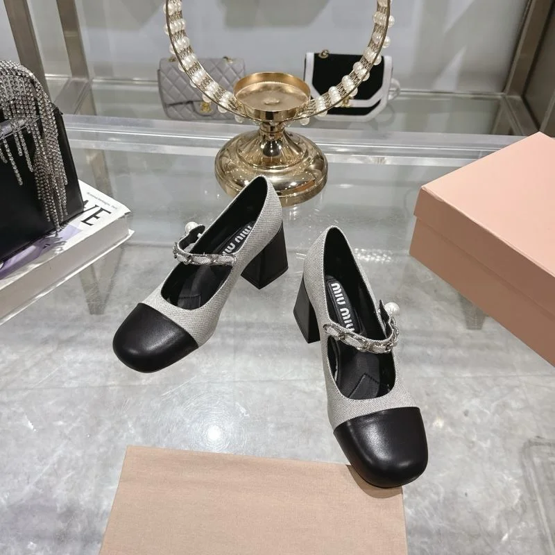 Miu Miu Shoes Sporty 9328