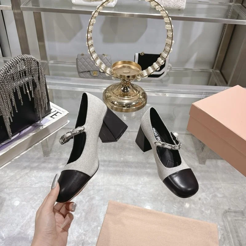 Miu Miu Shoes Sporty 9328