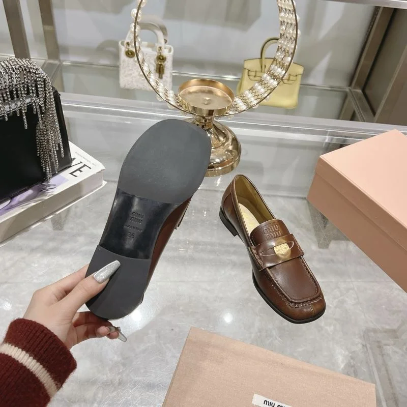 Compact Miu Miu Shoes 9318
