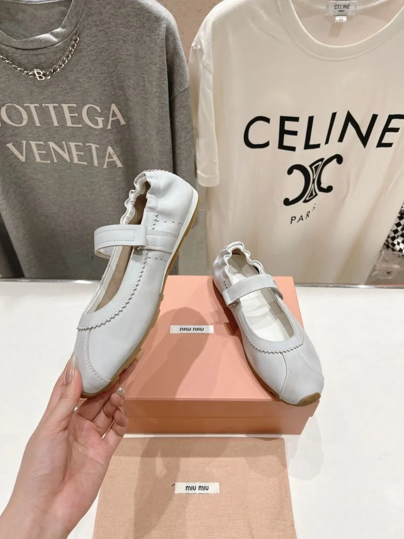 Miu Miu Shoes ModernLook 9287