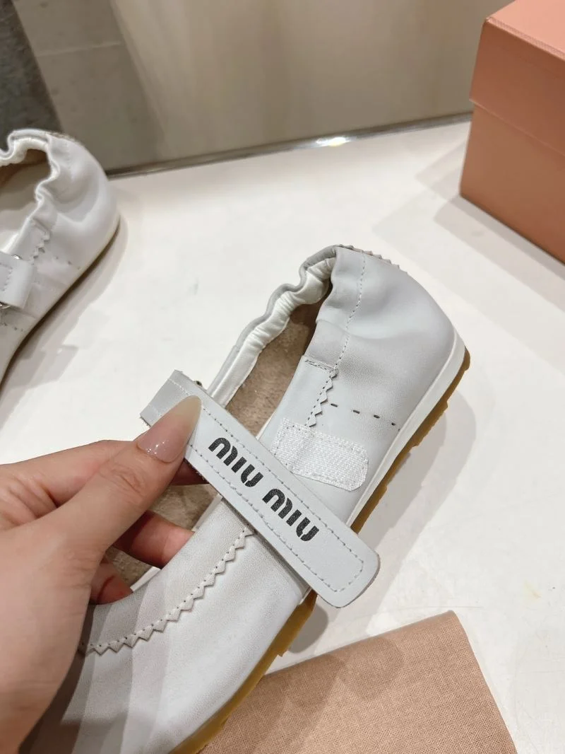 Miu Miu Shoes ModernLook 9287