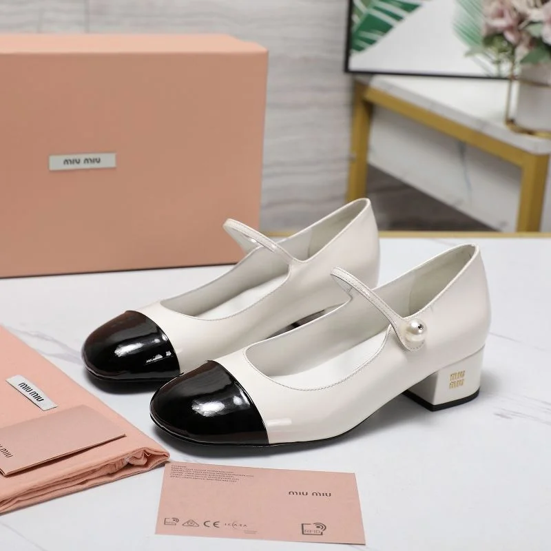Miu Miu Shoes WaterResistant 9294