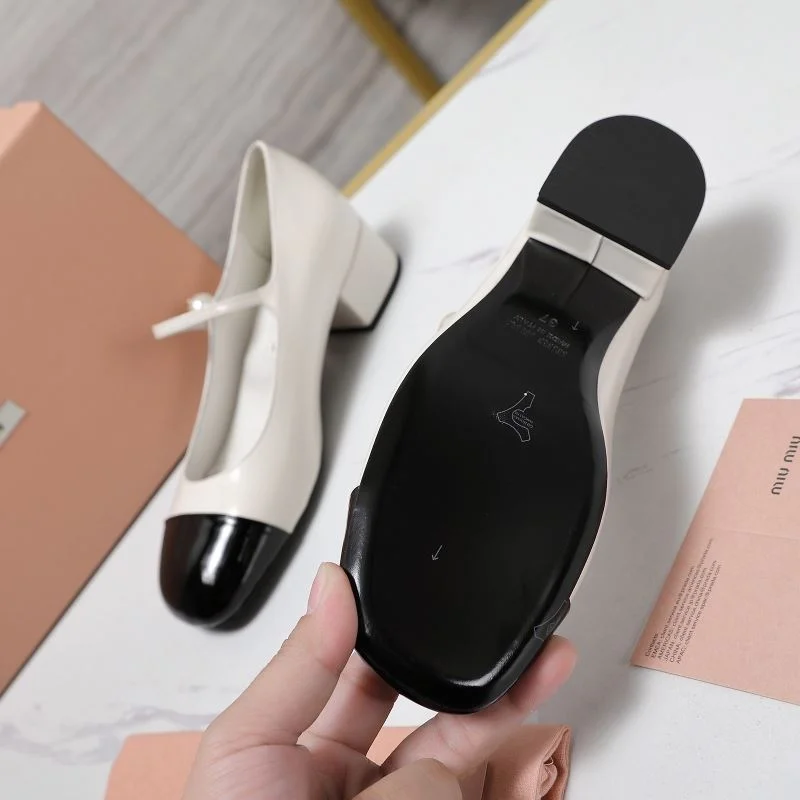 Miu Miu Shoes WaterResistant 9294