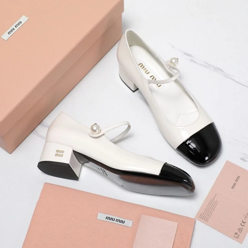 Miu Miu Shoes WaterResistant 9294