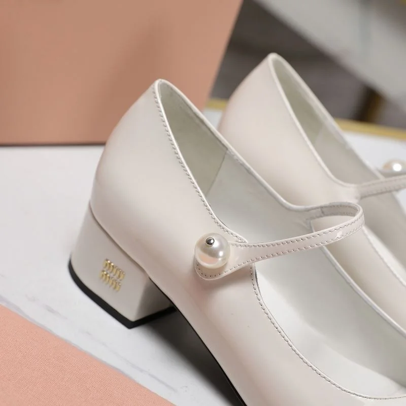 Miu Miu Shoes WaterResistant 9294