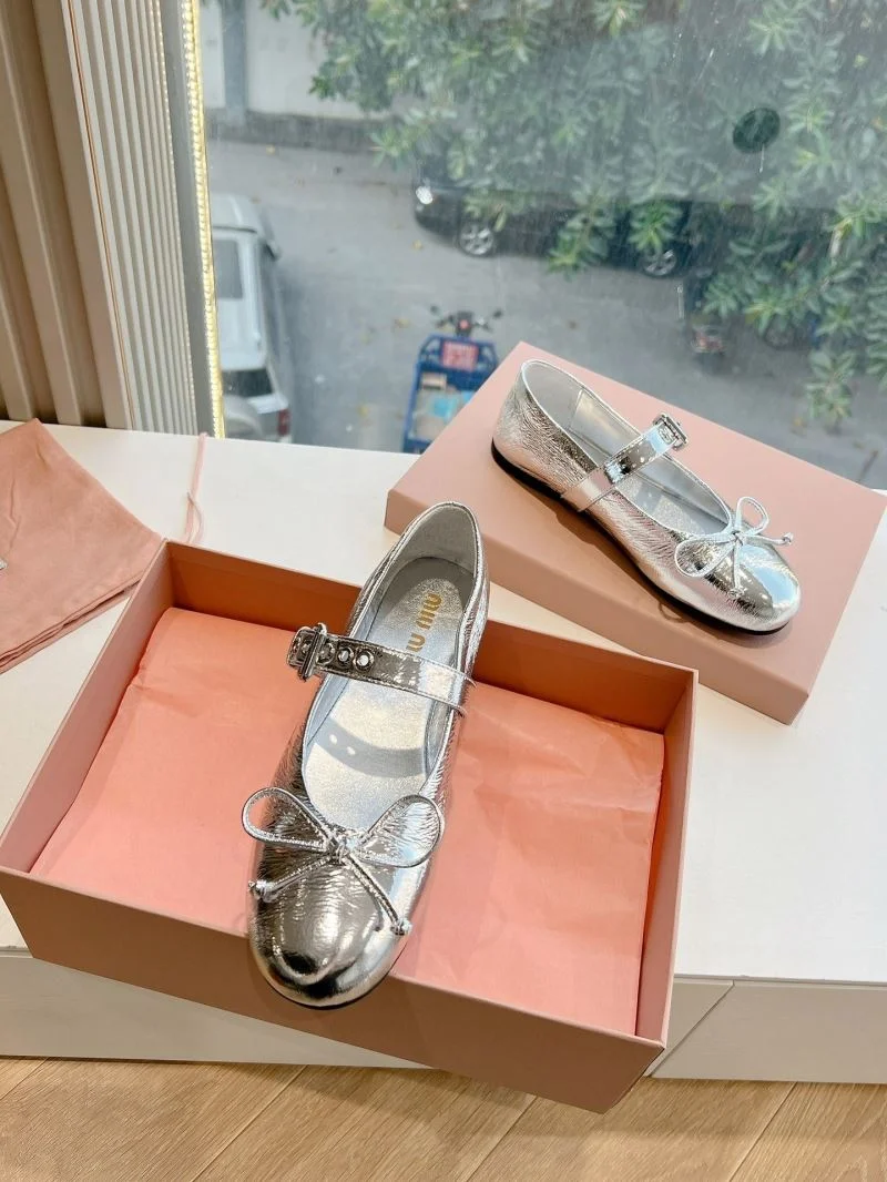 Sleek Miu Miu Shoes 15487