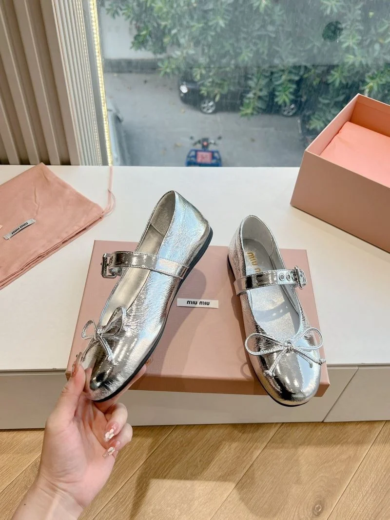 Sleek Miu Miu Shoes 15487