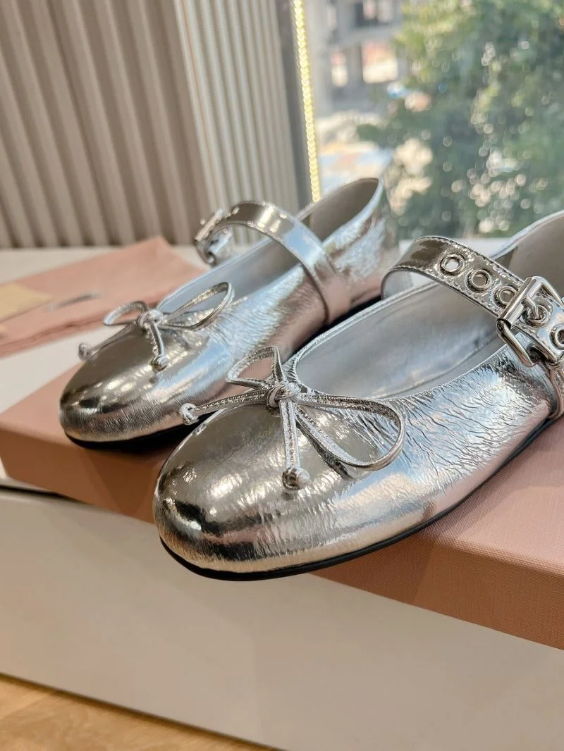 Sleek Miu Miu Shoes 15487