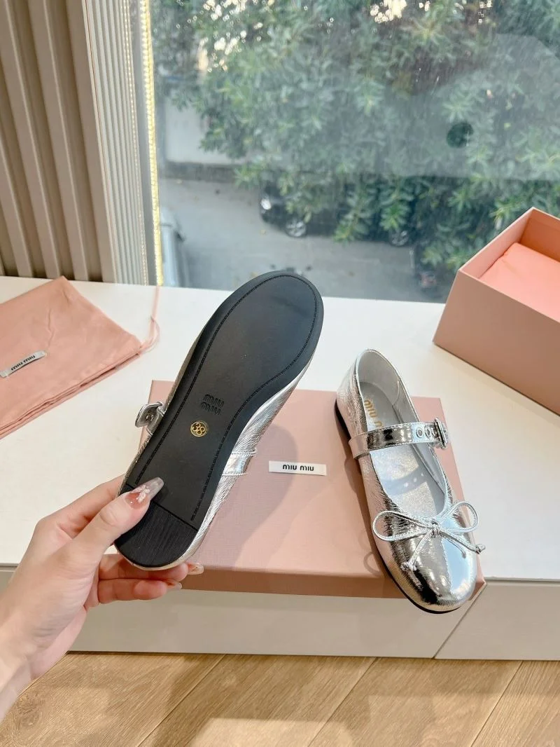 Sleek Miu Miu Shoes 15487