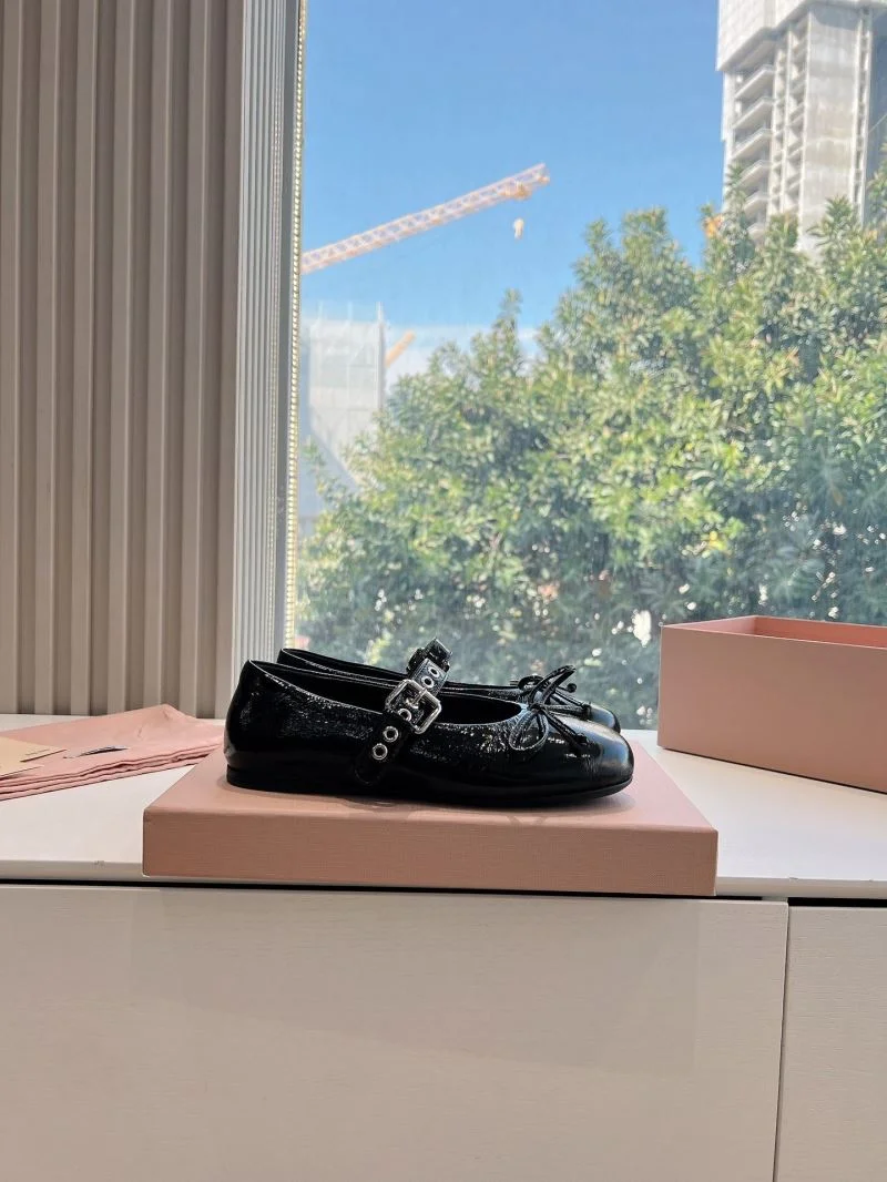 Miu Miu Shoes Supportive 15462