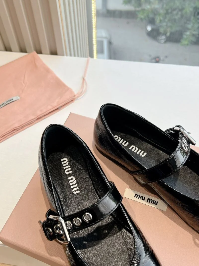 Miu Miu Shoes Supportive 15462