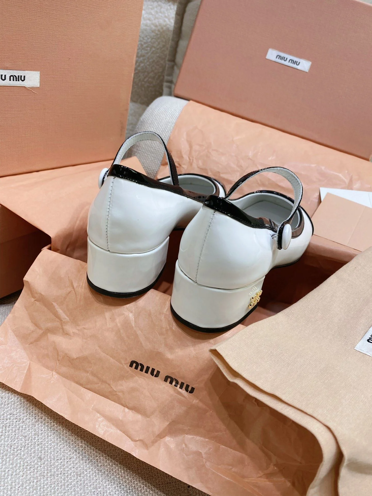 Premium Miu Miu Shoes 6141