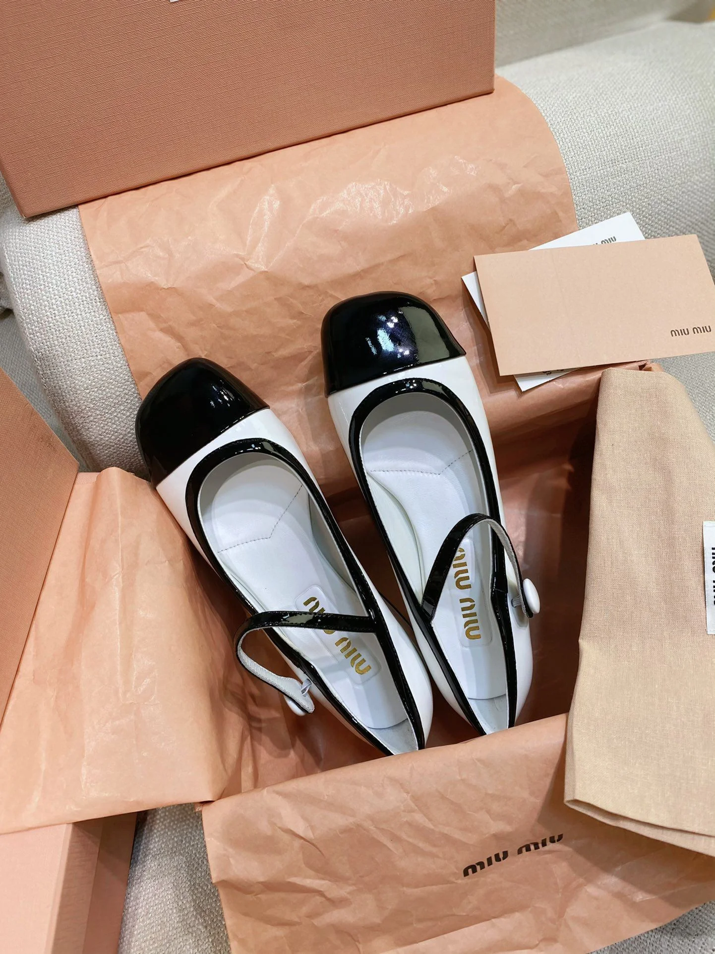 Premium Miu Miu Shoes 6141