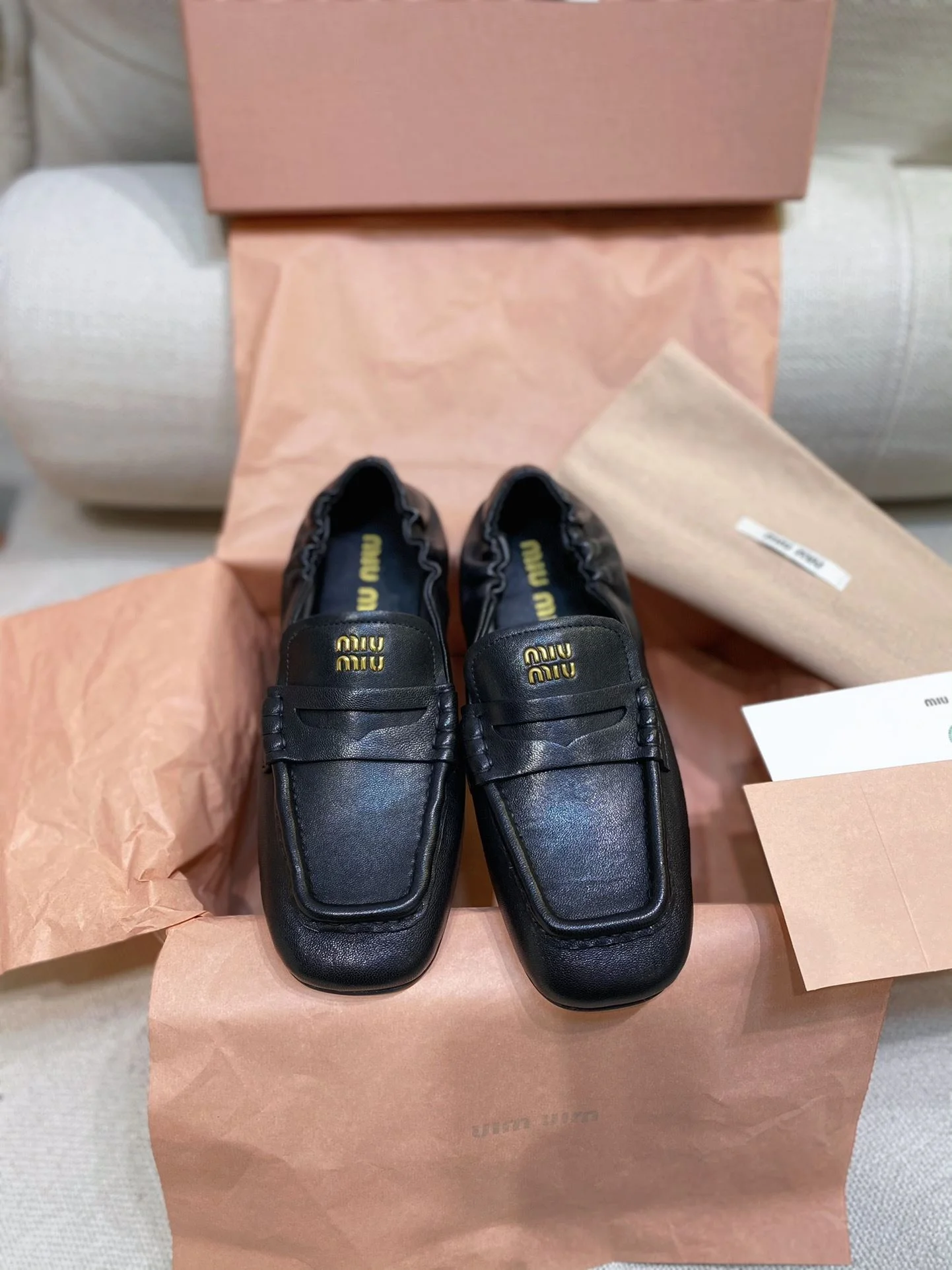TechFriendly Miu Miu Shoes 6105