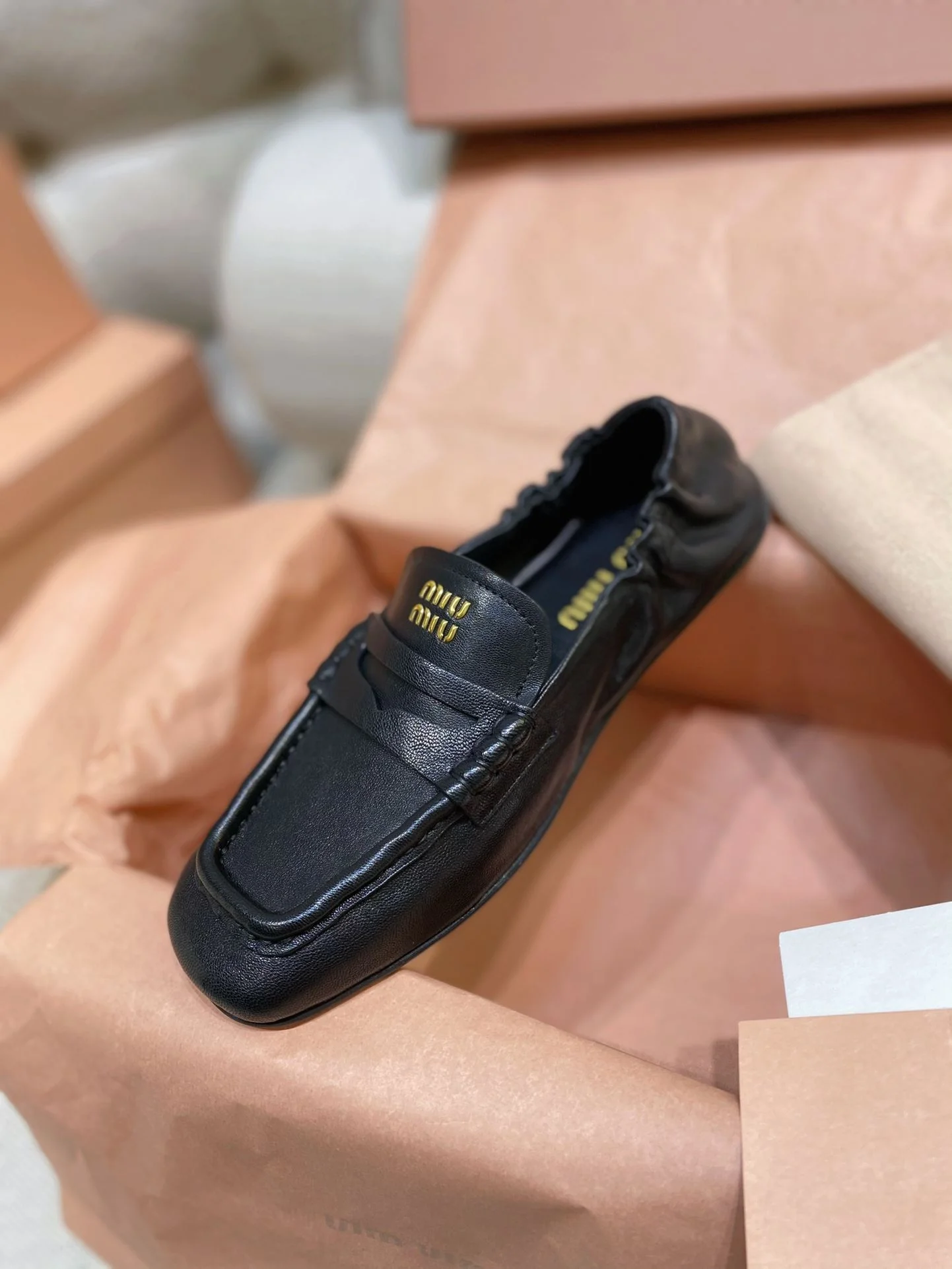 TechFriendly Miu Miu Shoes 6105