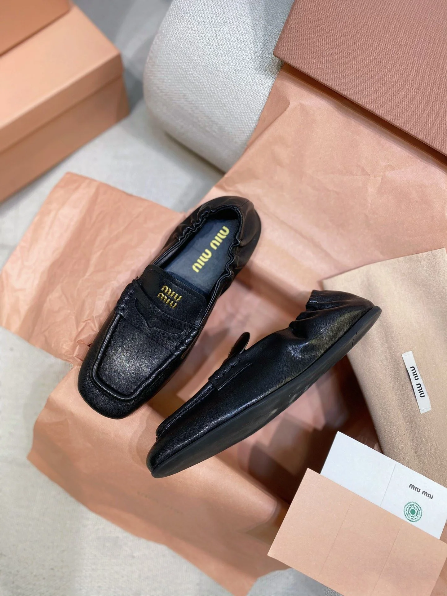 TechFriendly Miu Miu Shoes 6105
